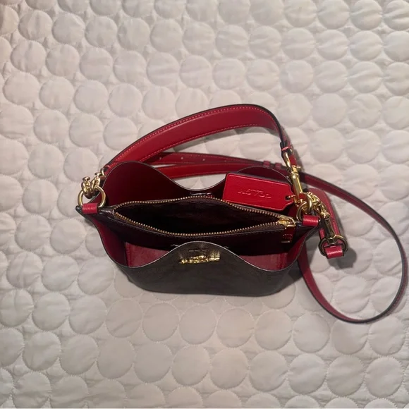 Coach Signature Brown and Red Shoulder Bag - Mollie Bucket Bag 22 - Picture 2 of 4